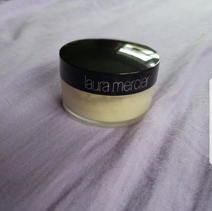 1oz laura mercier translucent powder